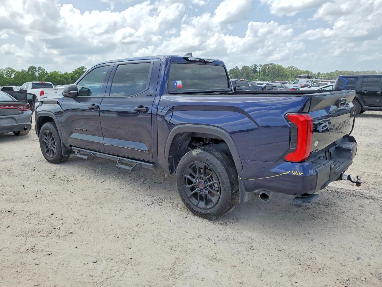 2025 TOYOTA TUNDRA SR5 — снимка 2