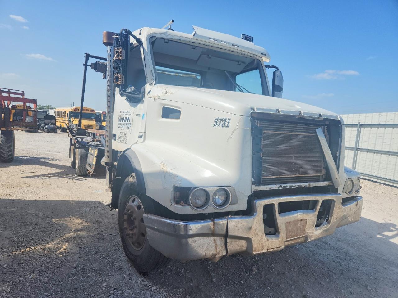 2019 VOLVO VHD