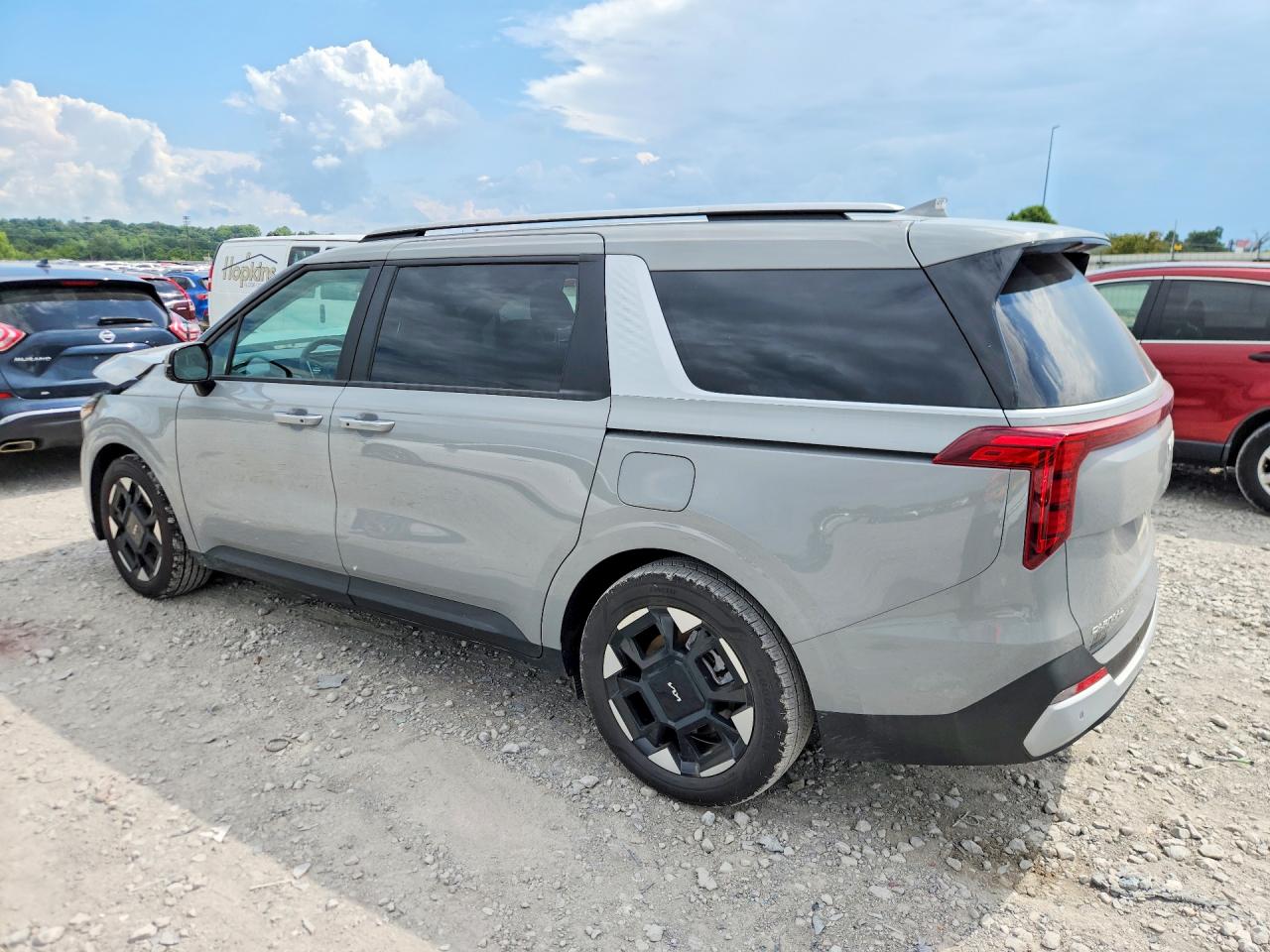 2026 KIA CARNIVAL EX — снимка 2