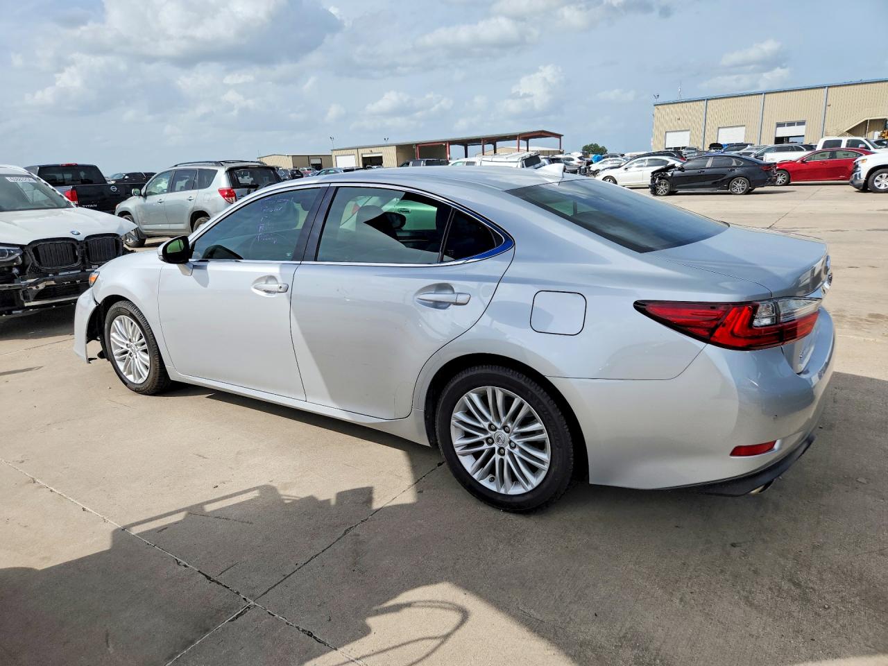 2017 LEXUS ES 350 — снимка 2
