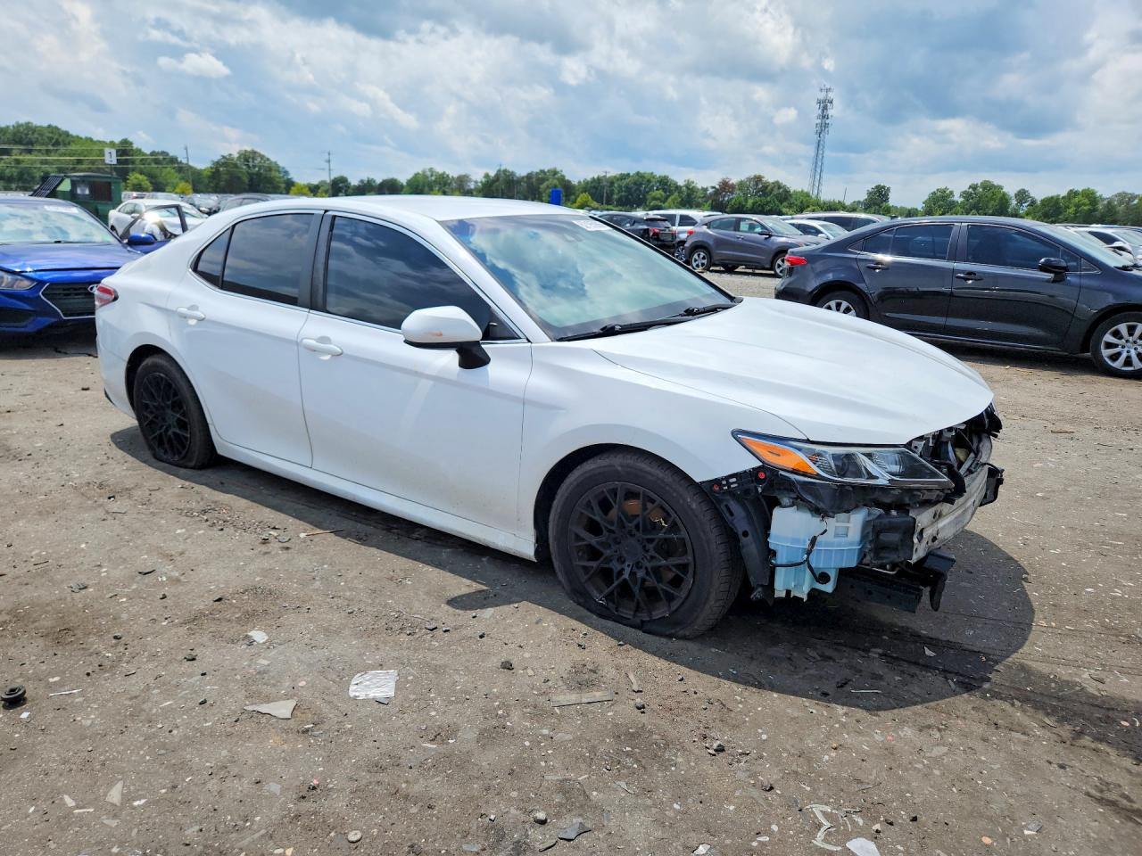 2019 TOYOTA CAMRY LE — снимка 4