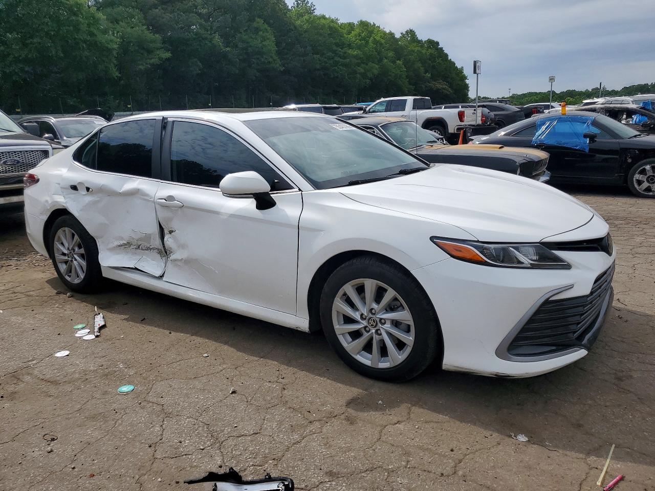 2022 TOYOTA CAMRY LE — снимка 4