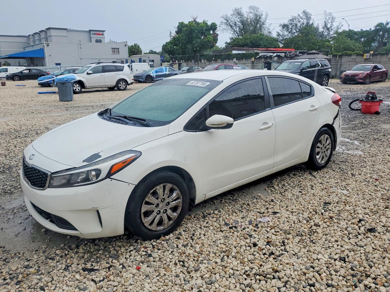 2017 KIA FORTE LX