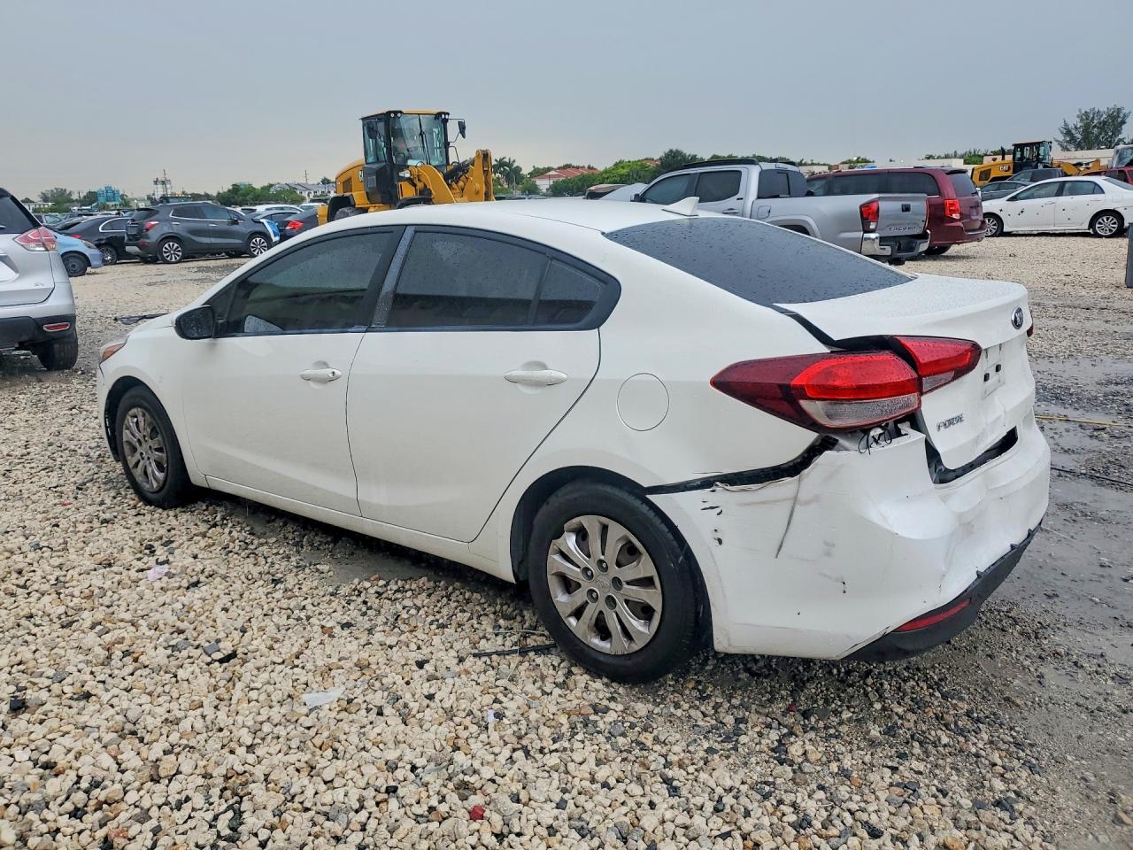 2017 KIA FORTE LX — снимка 2