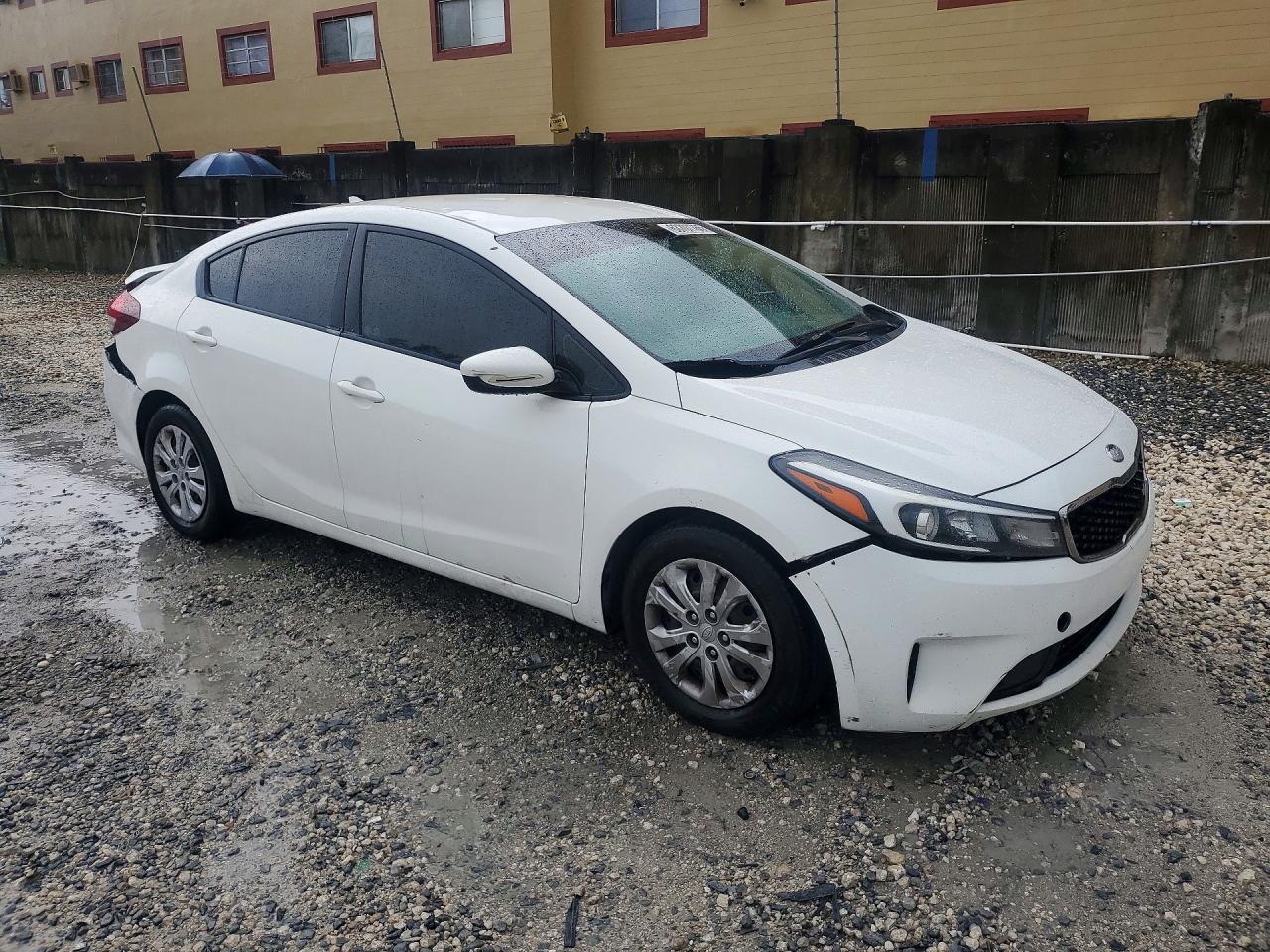 2017 KIA FORTE LX — снимка 4