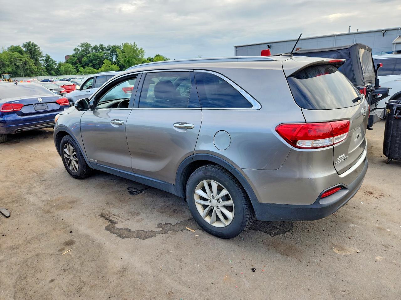 2017 KIA SORENTO LX V6 — снимка 2
