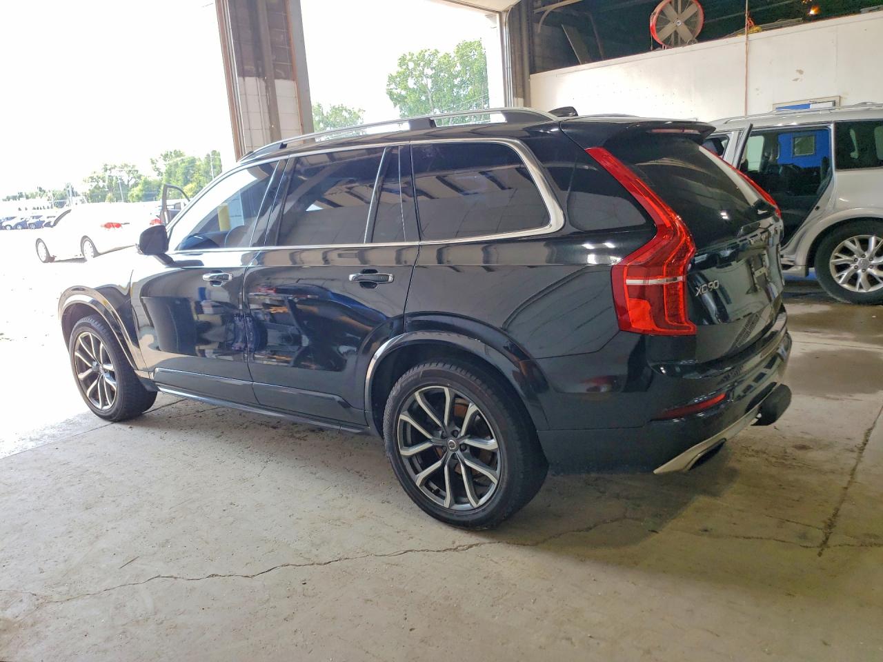 2016 VOLVO XC90 T6 — снимка 2