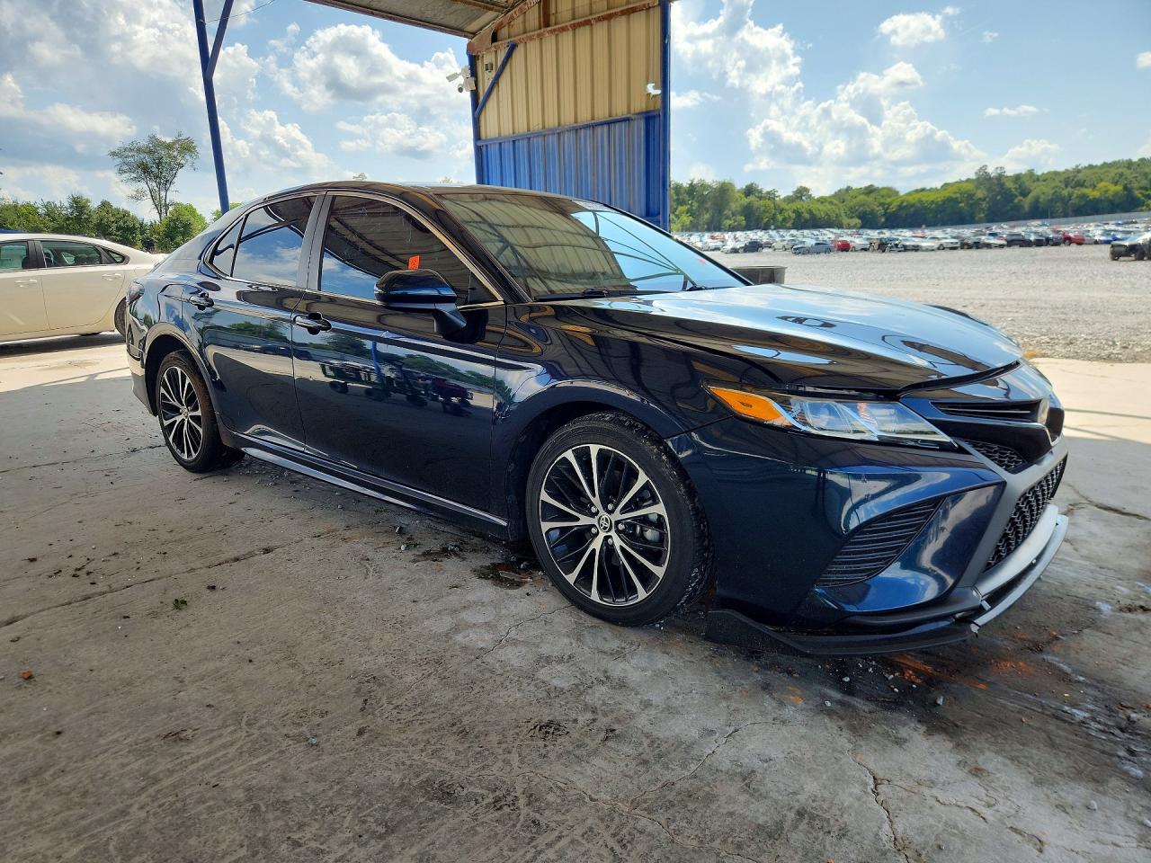 2020 TOYOTA CAMRY SE — снимка 4