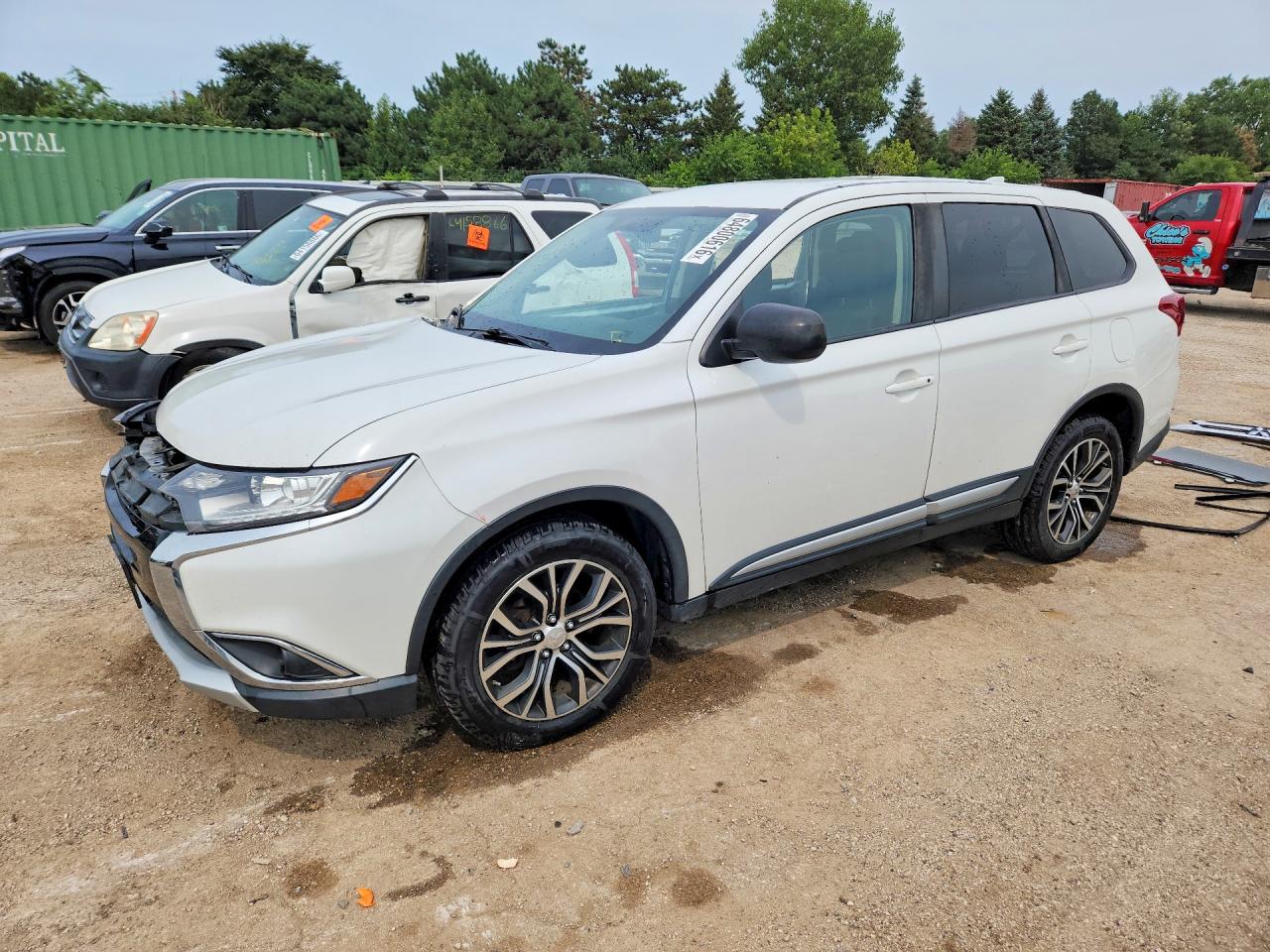 2017 MITSUBISHI OUTLANDER ES