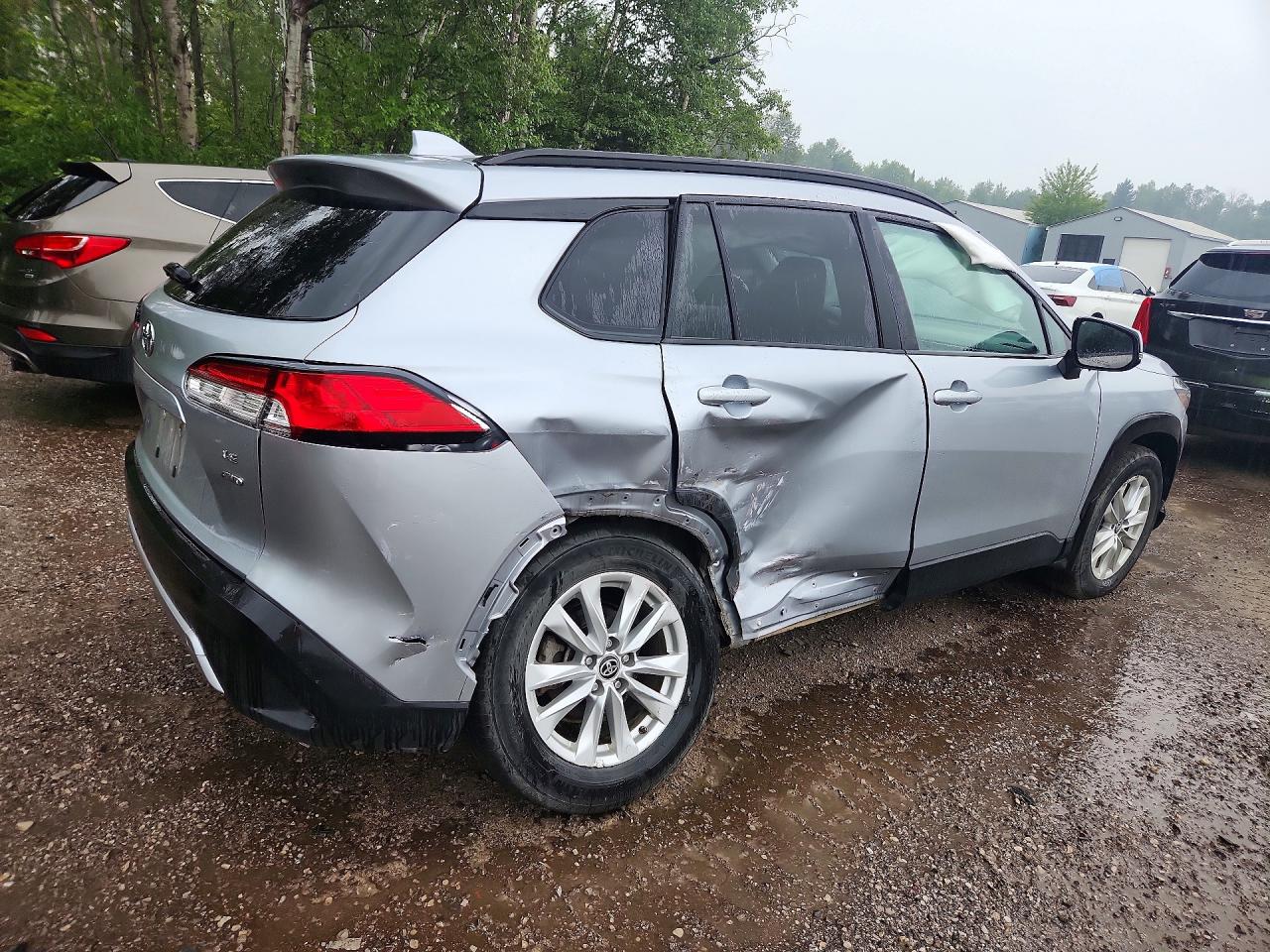 2022 TOYOTA COROLLA CROSS LE — снимка 3