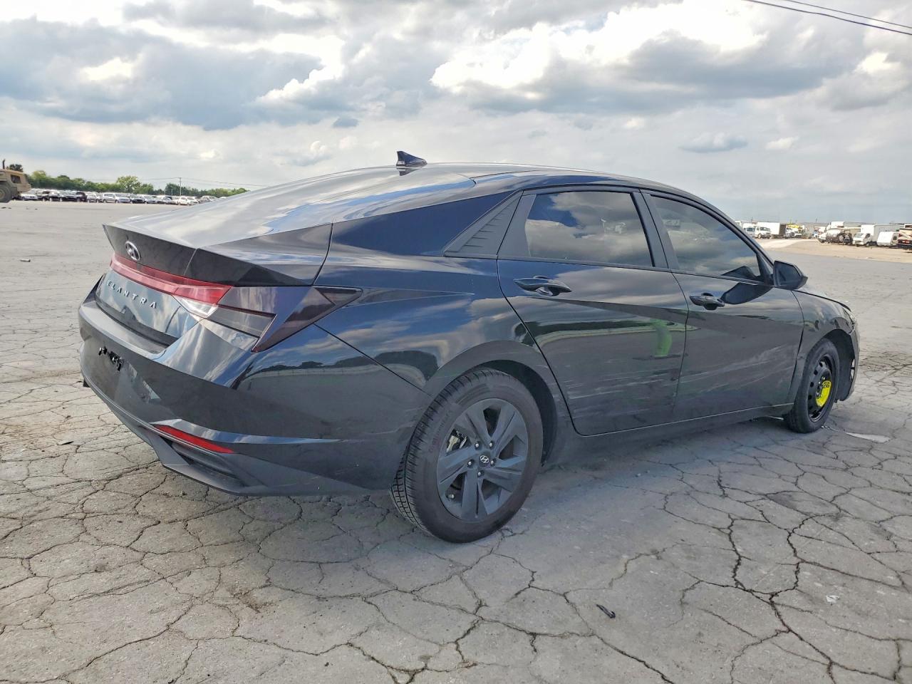 2022 HYUNDAI ELANTRA SEL — снимка 3