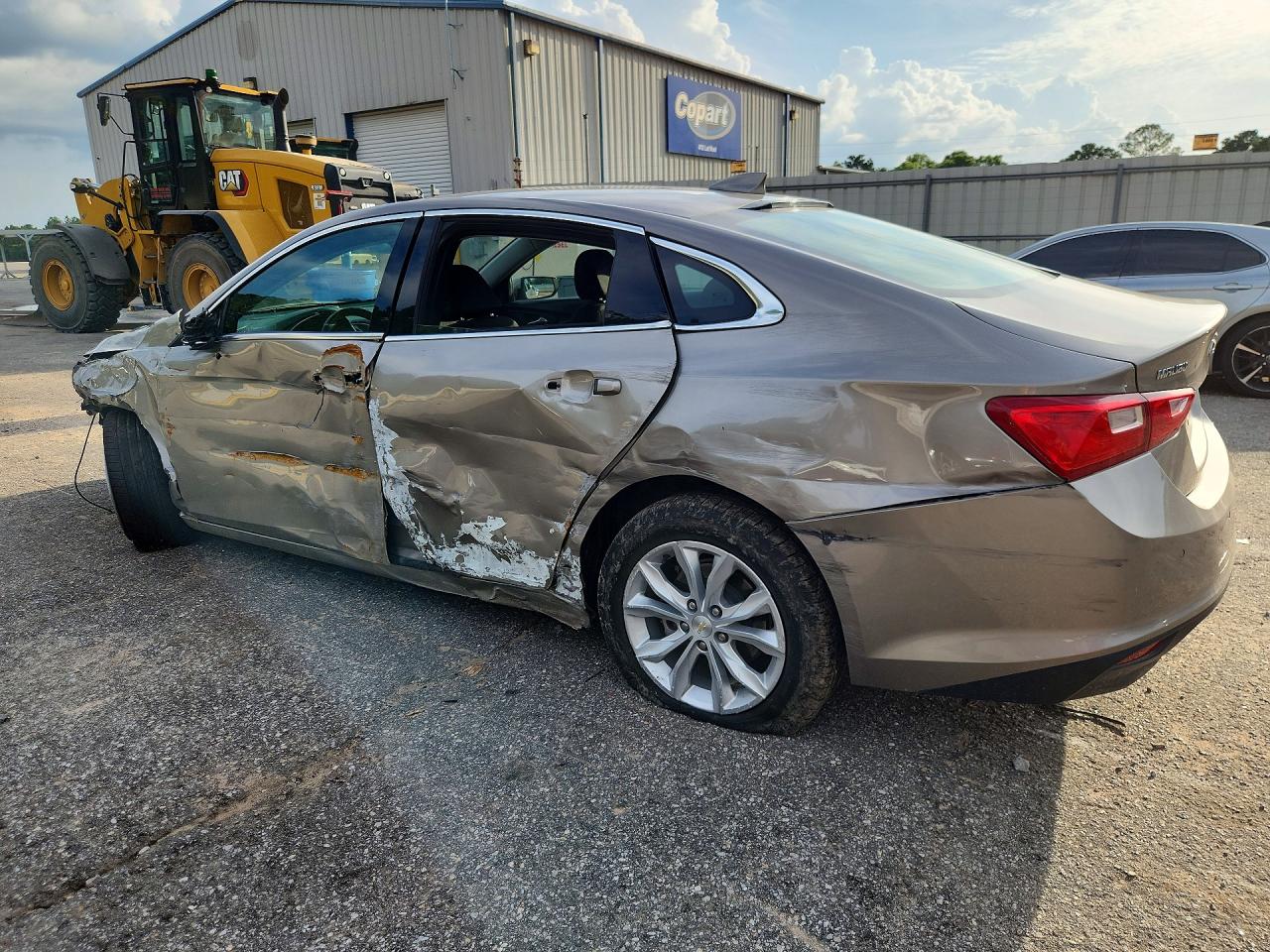 2024 CHEVROLET MALIBU LT — снимка 2