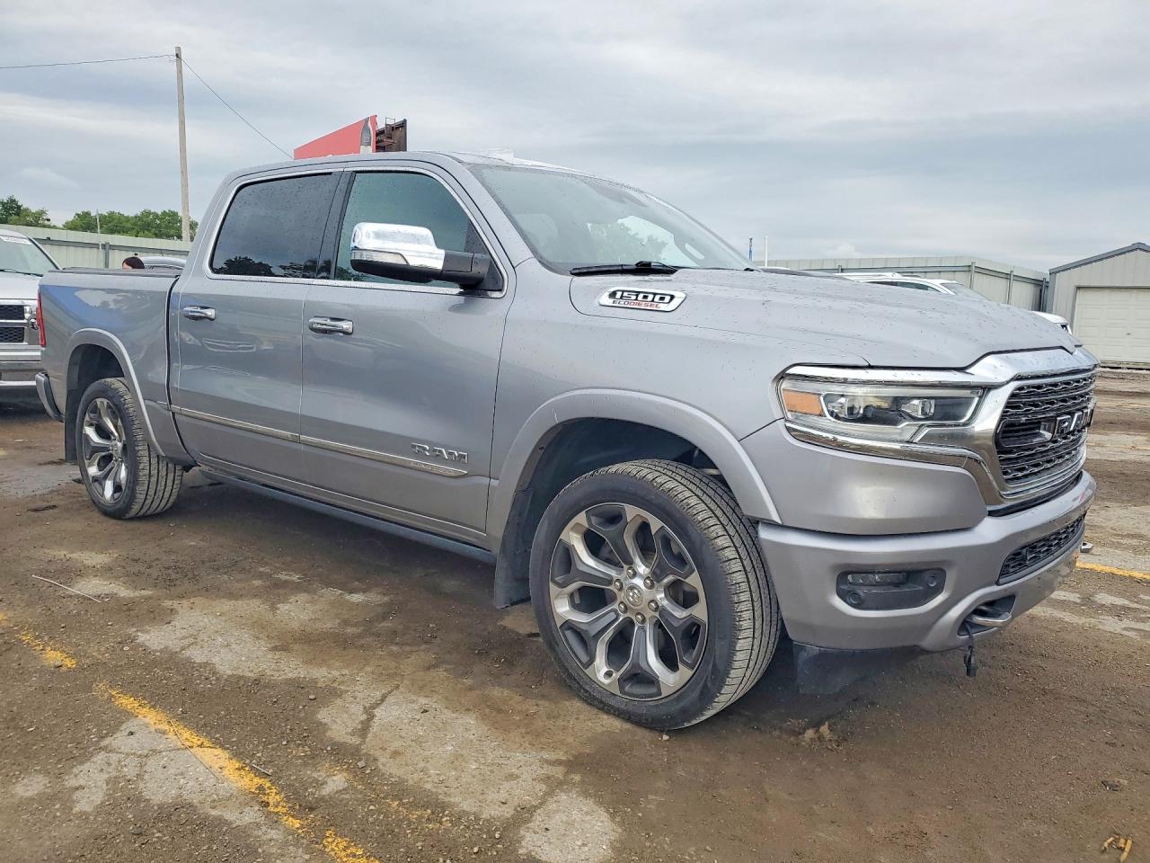 2020 RAM 1500 LIMITED — снимка 4