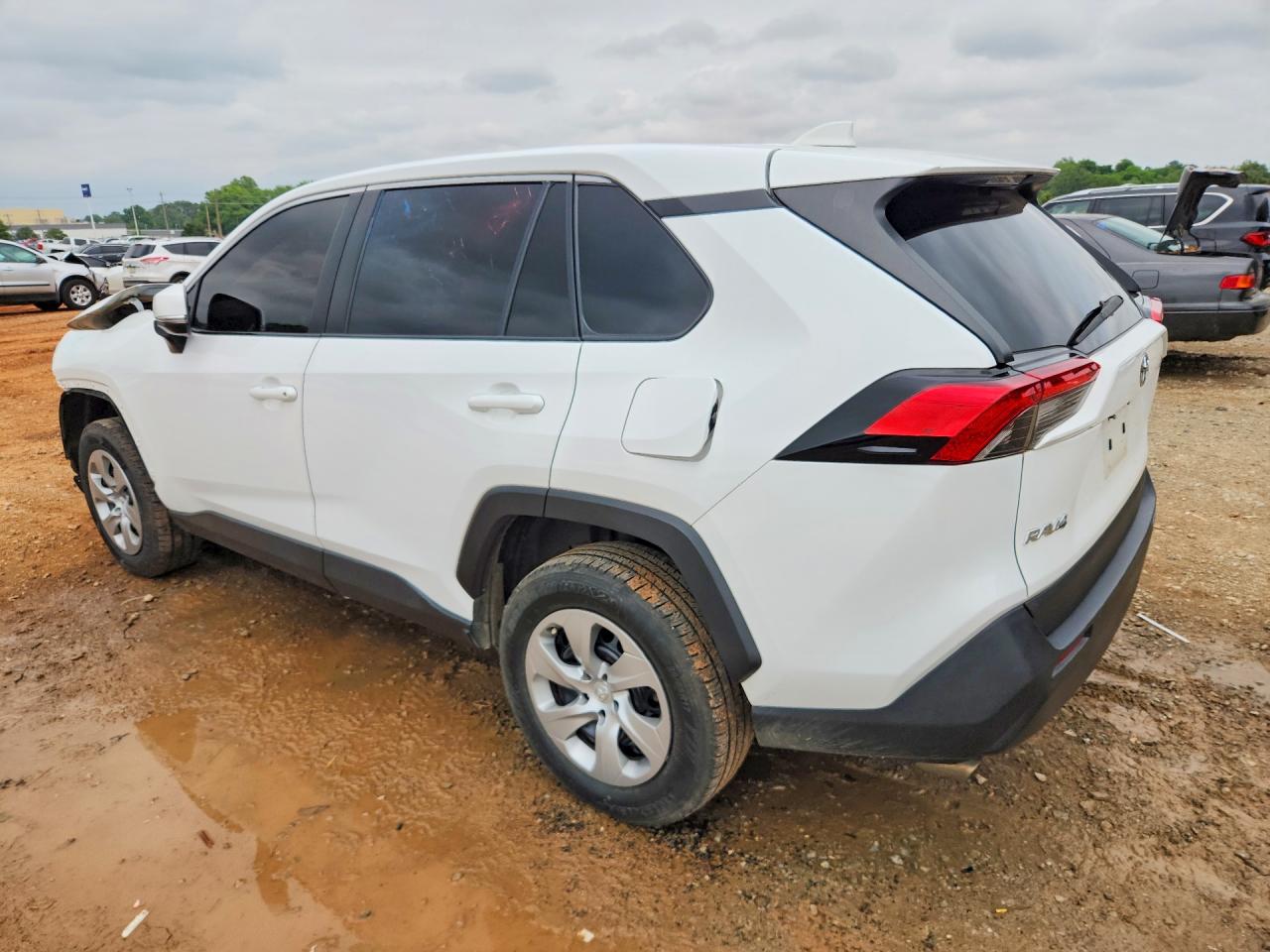 2022 TOYOTA RAV4 LE — снимка 2