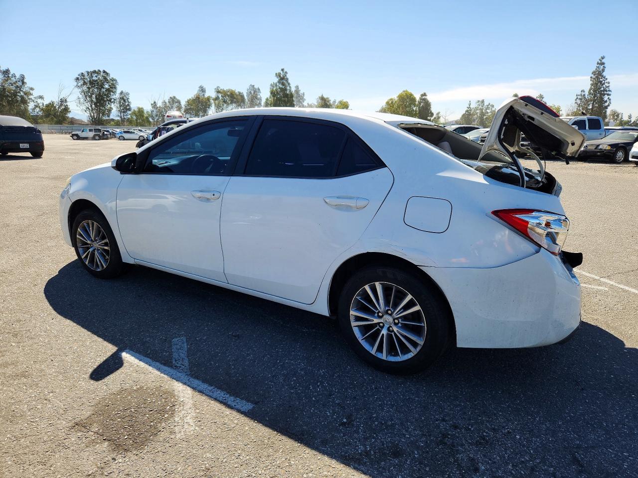 2015 TOYOTA COROLLA LE PLUS — снимка 2