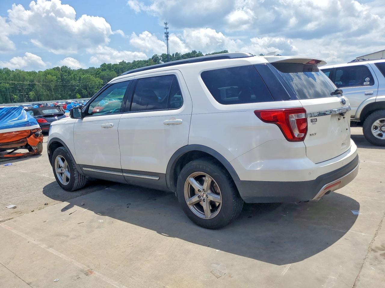 2016 FORD EXPLORER XLT — снимка 2