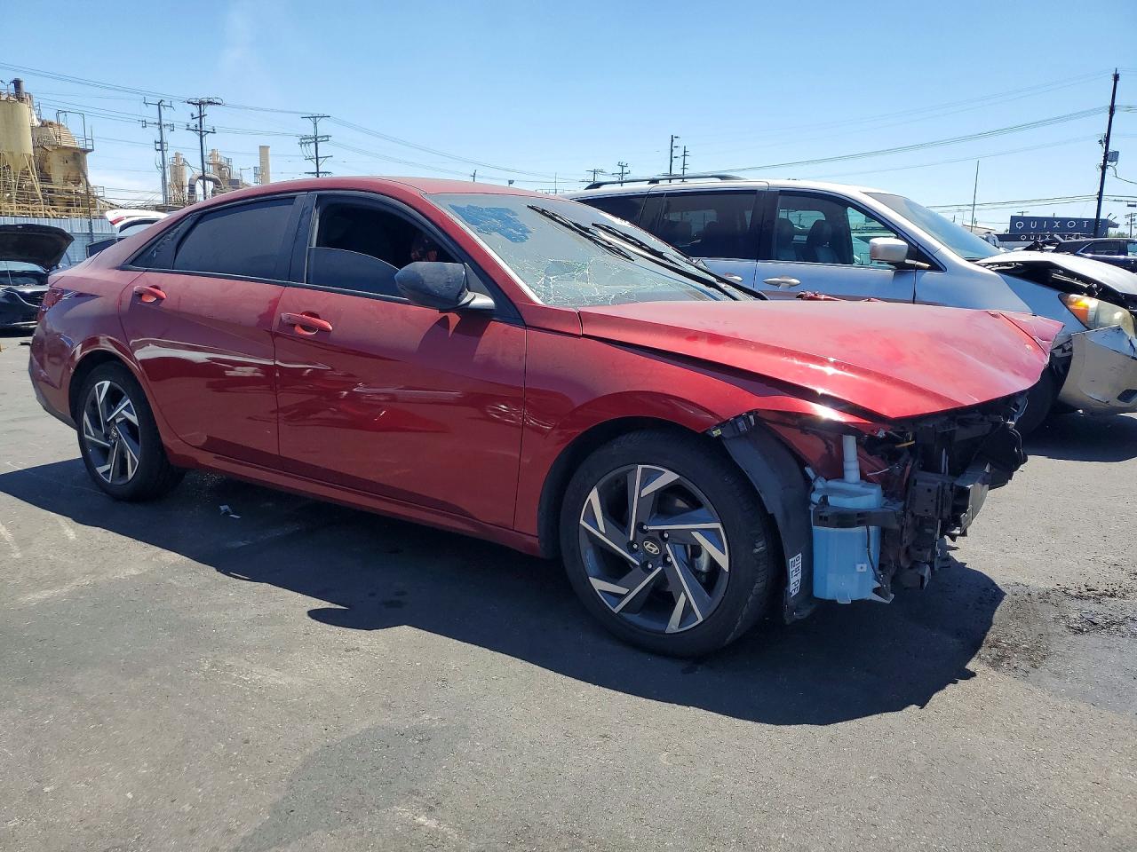 2025 HYUNDAI ELANTRA SEL SPORT — снимка 4