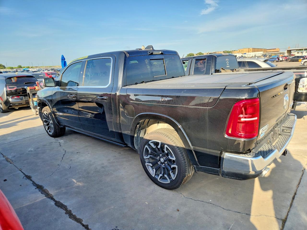 2025 RAM 1500 LIMITED — снимка 2