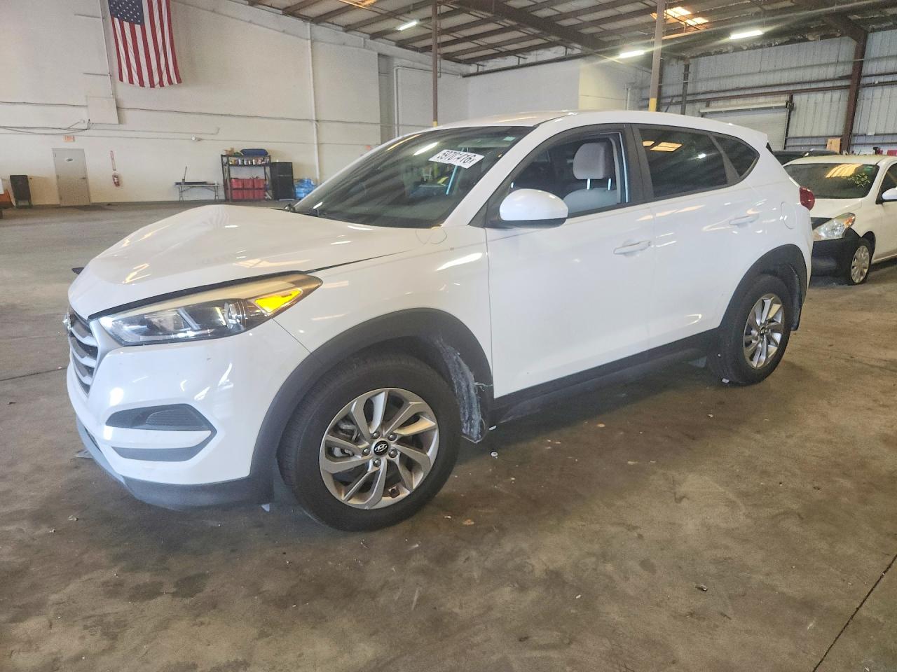 2017 HYUNDAI TUCSON SE