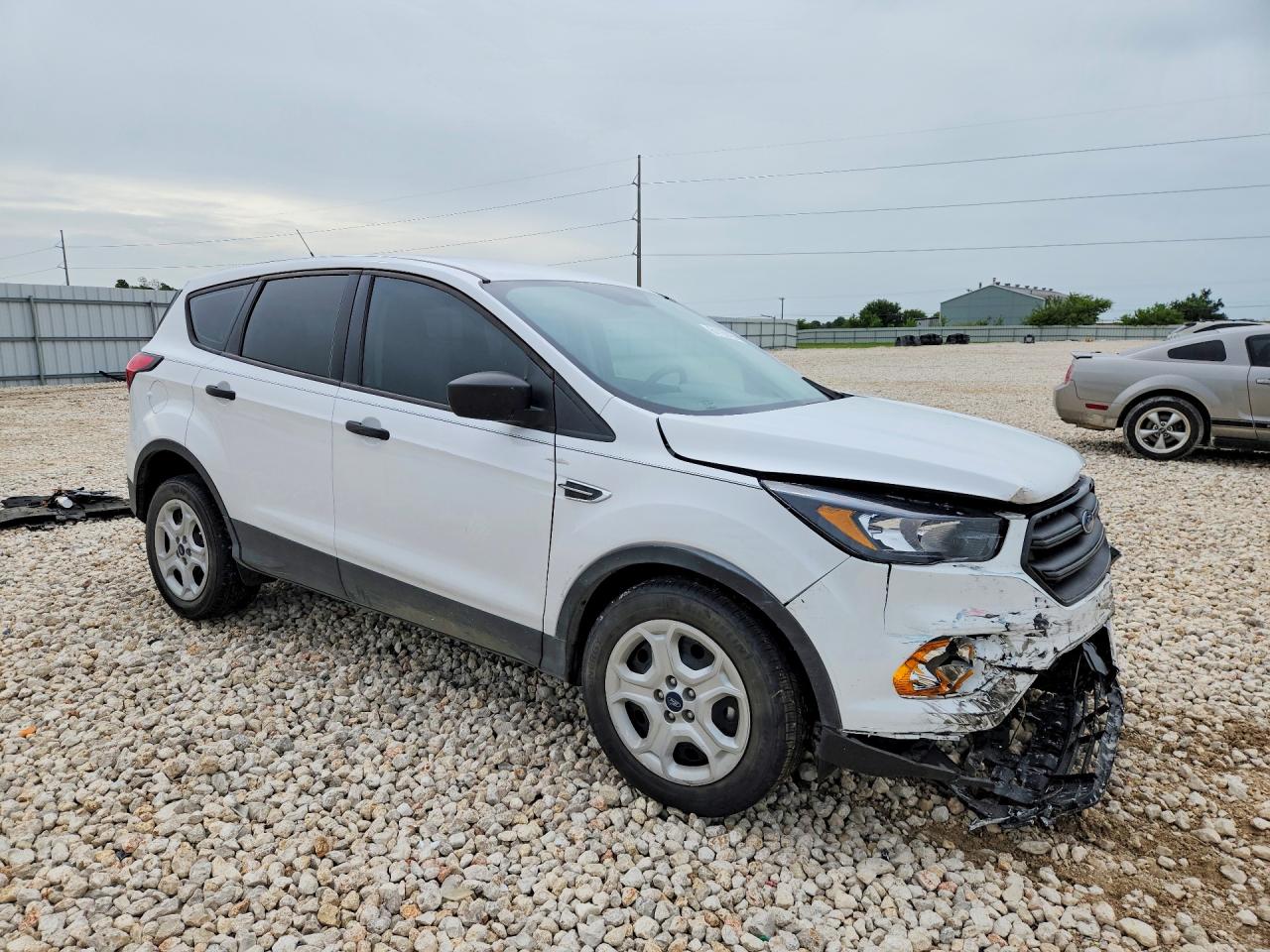 2019 FORD ESCAPE S — снимка 4