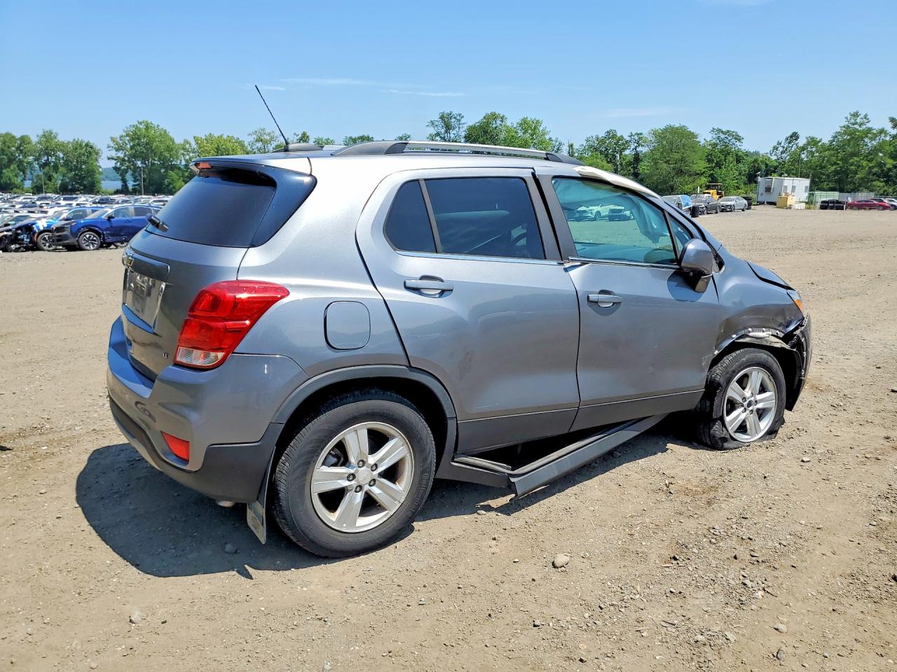 2020 CHEVROLET TRAX 1LT — снимка 3