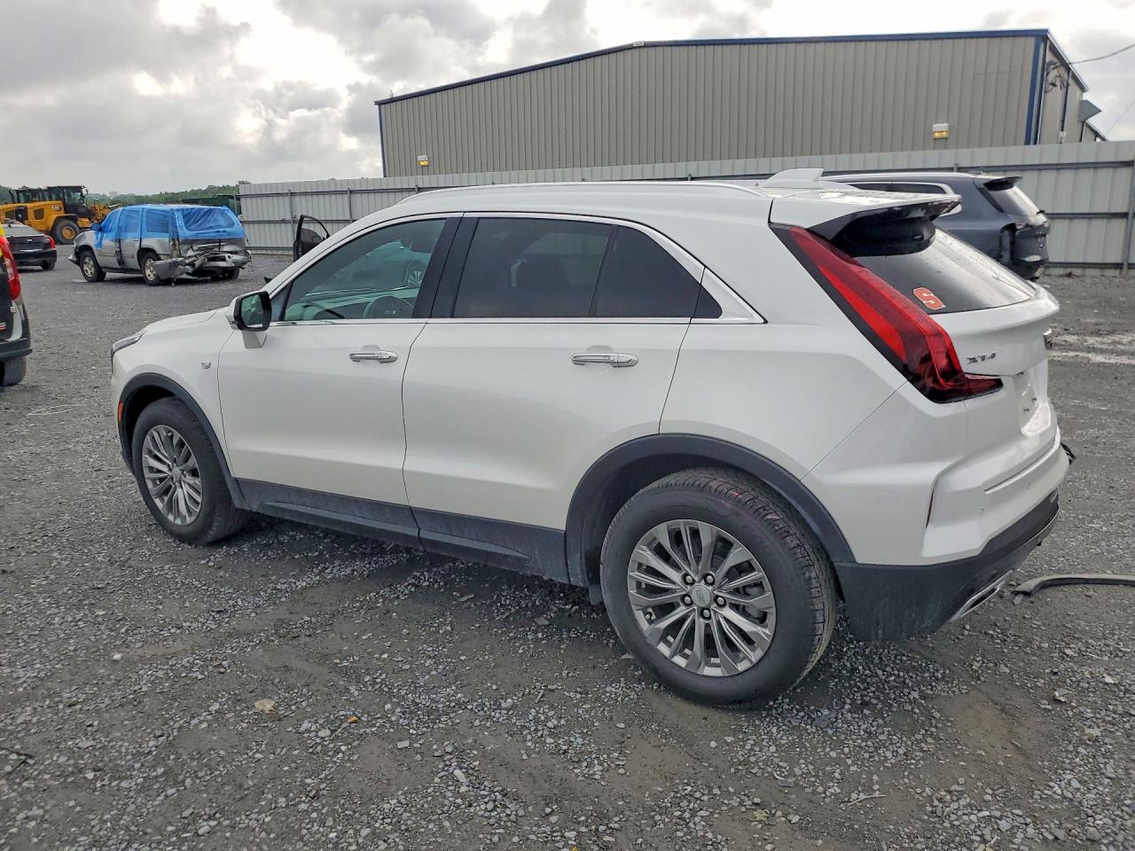 2024 CADILLAC XT4 PREMIUM LUXURY — снимка 2