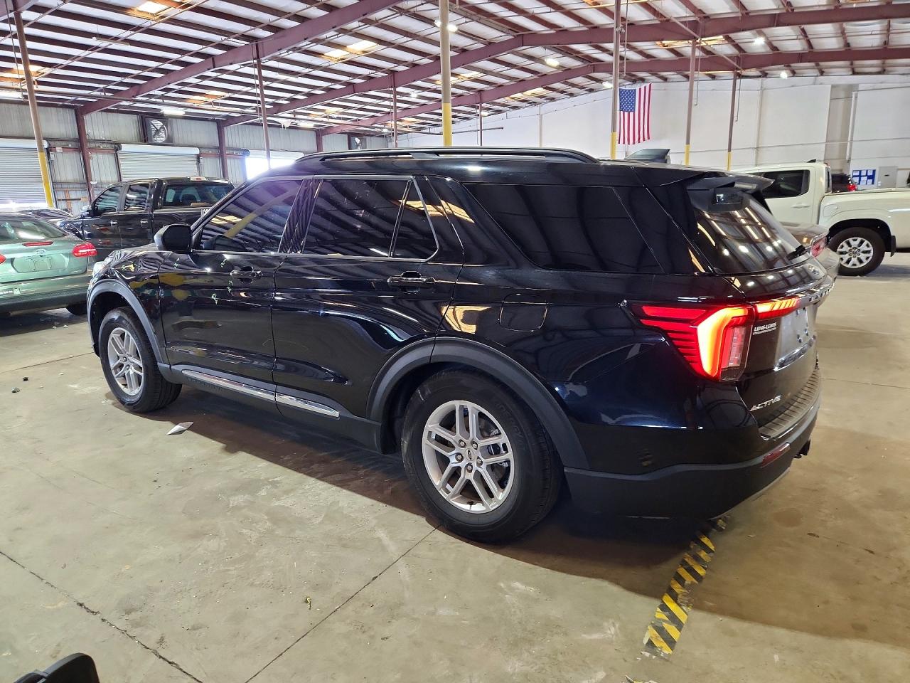 2025 FORD EXPLORER ACTIVE — снимка 2