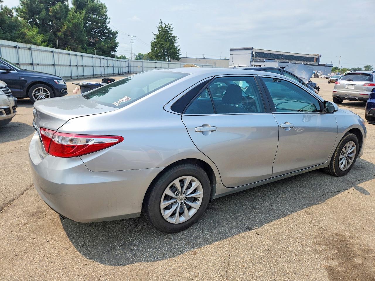 2017 TOYOTA CAMRY LE — снимка 3