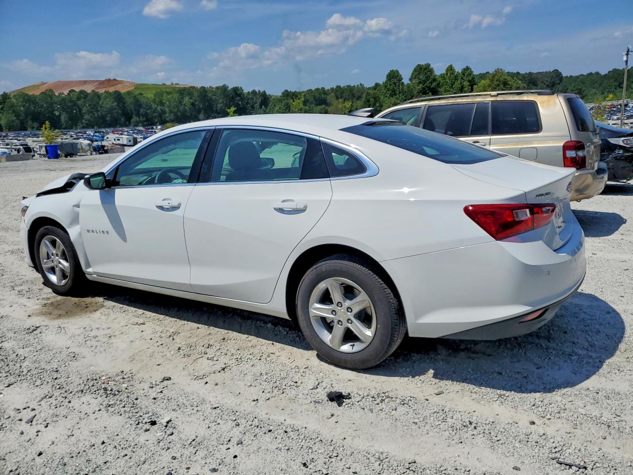 2024 CHEVROLET MALIBU LS — снимка 2