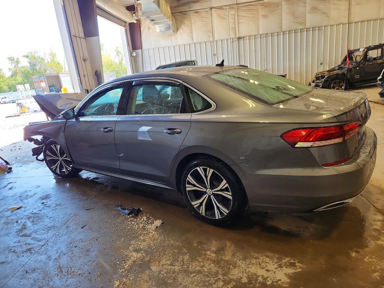 2020 VOLKSWAGEN PASSAT SEL — снимка 2