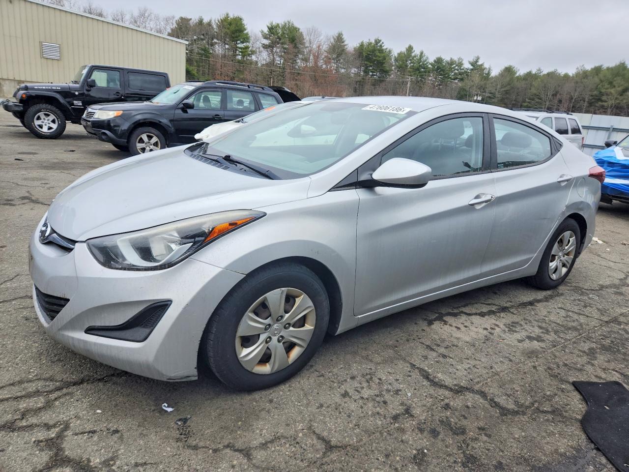 2016 HYUNDAI ELANTRA SE