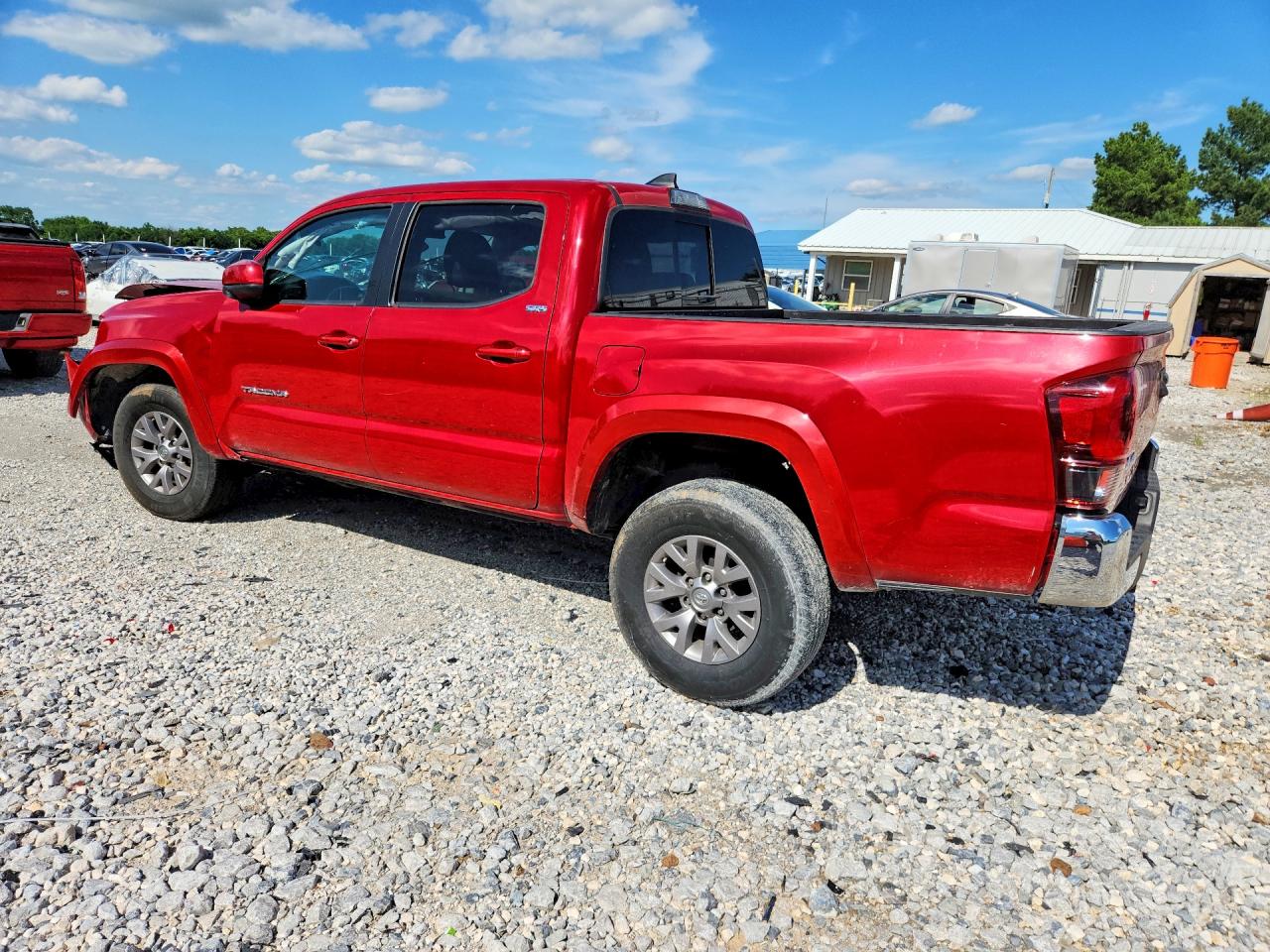 2018 TOYOTA TACOMA — снимка 2