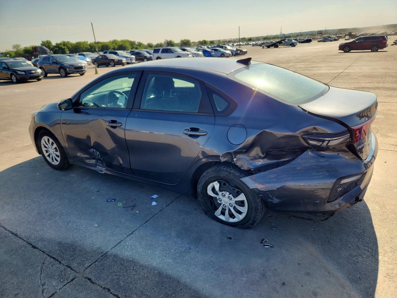 2020 KIA FORTE FE — снимка 2