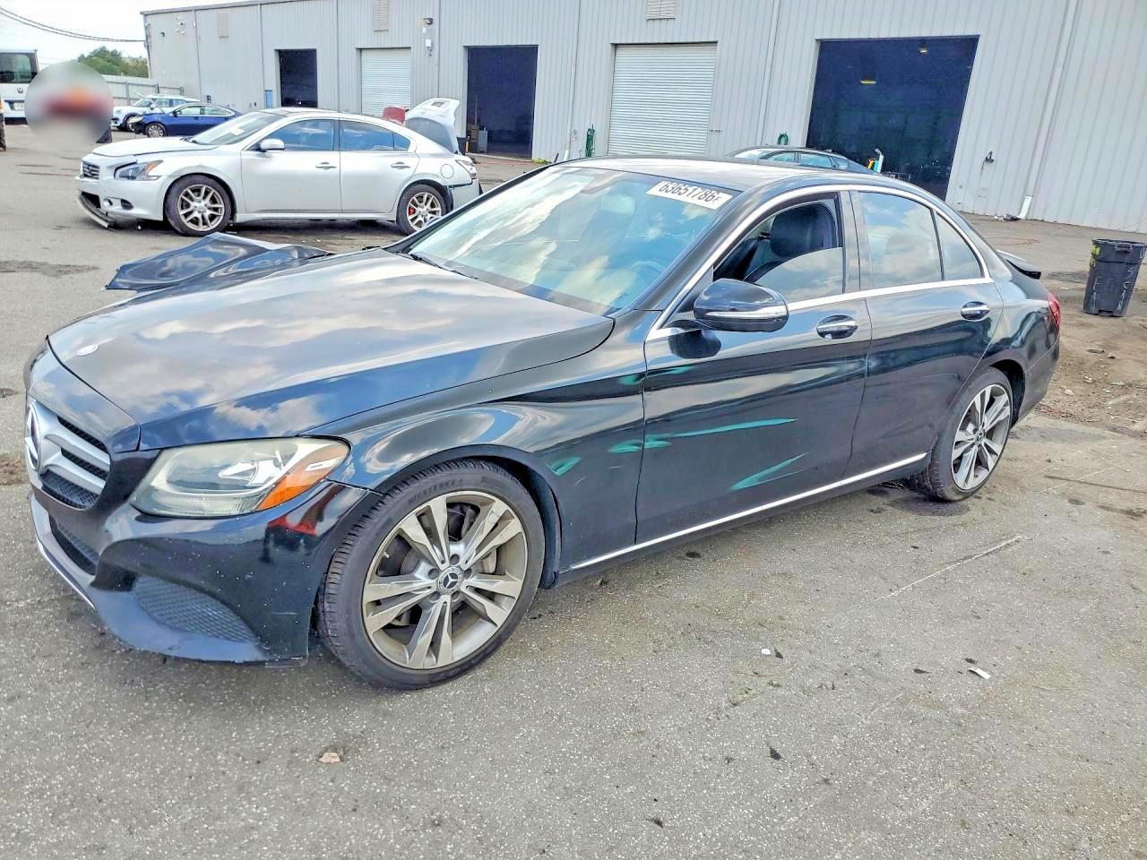 2015 MERCEDES-BENZ C 300