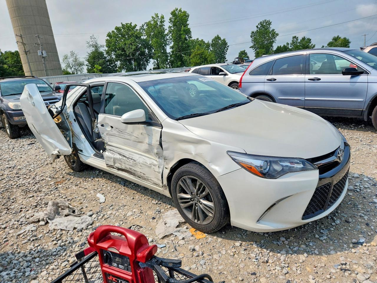 2017 TOYOTA CAMRY SE — снимка 4