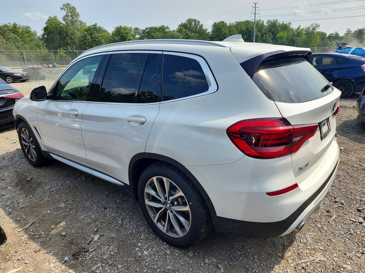 2019 BMW X3 XDRIVE30I — снимка 2