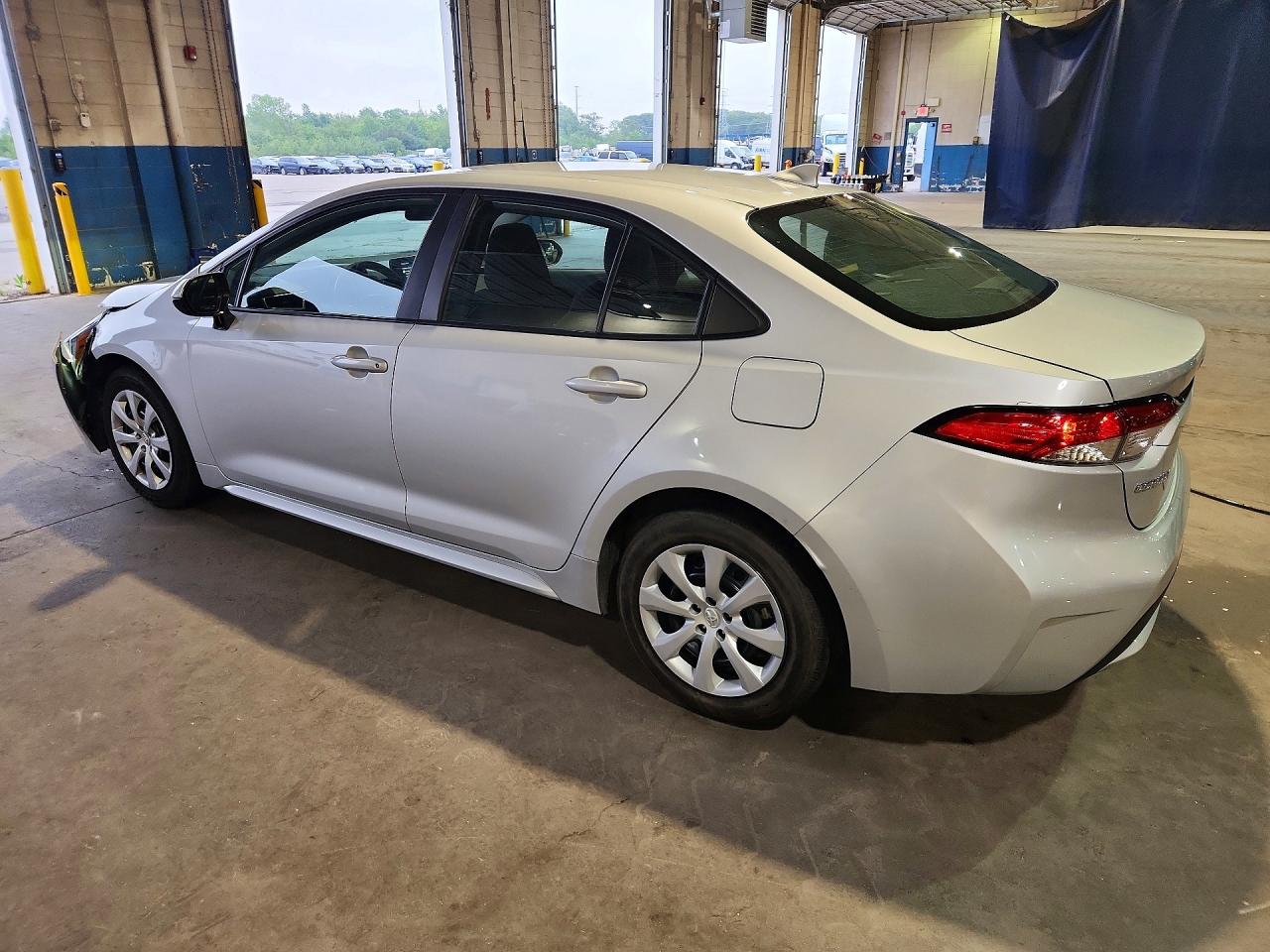2022 TOYOTA COROLLA LE — снимка 2