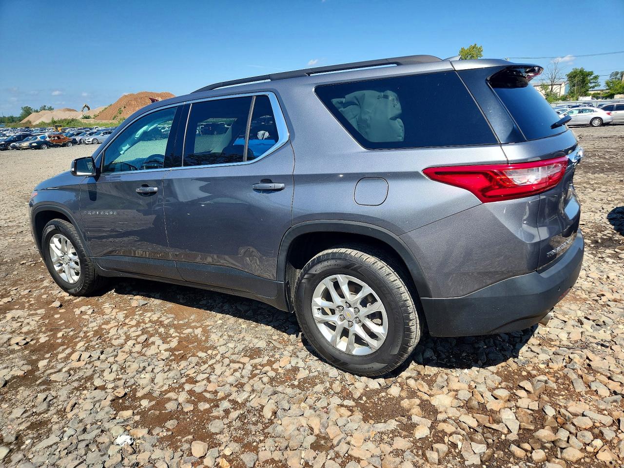 2021 CHEVROLET TRAVERSE LT — снимка 2
