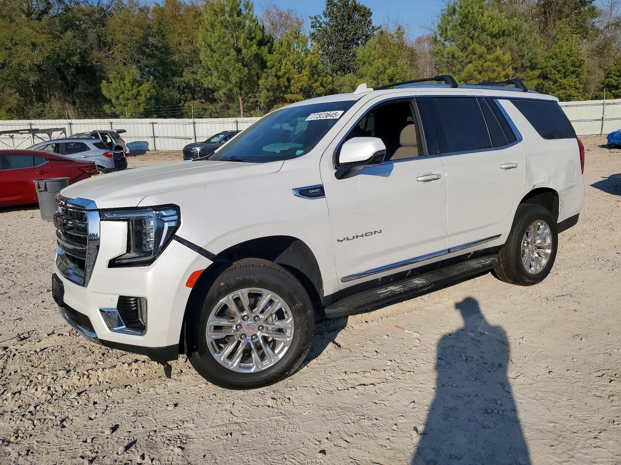 2021 GMC YUKON SLT