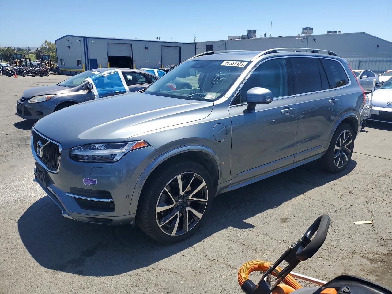 2019 VOLVO XC90 T8 MOMENTUM