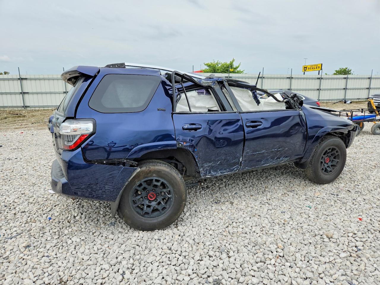 2022 TOYOTA 4RUNNER SR5 PREMIUM — снимка 3