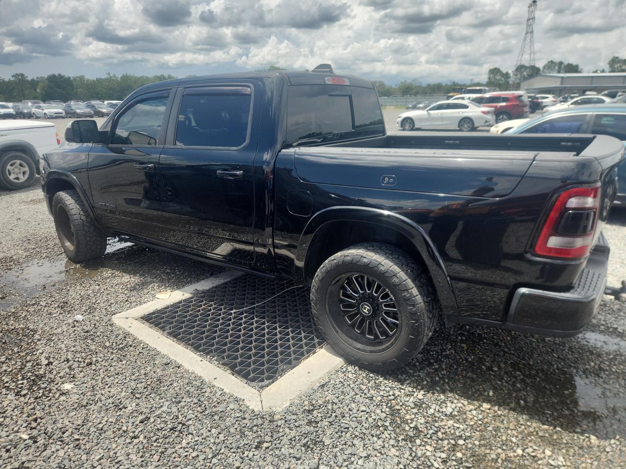 2020 RAM 1500 LIMITED — снимка 2
