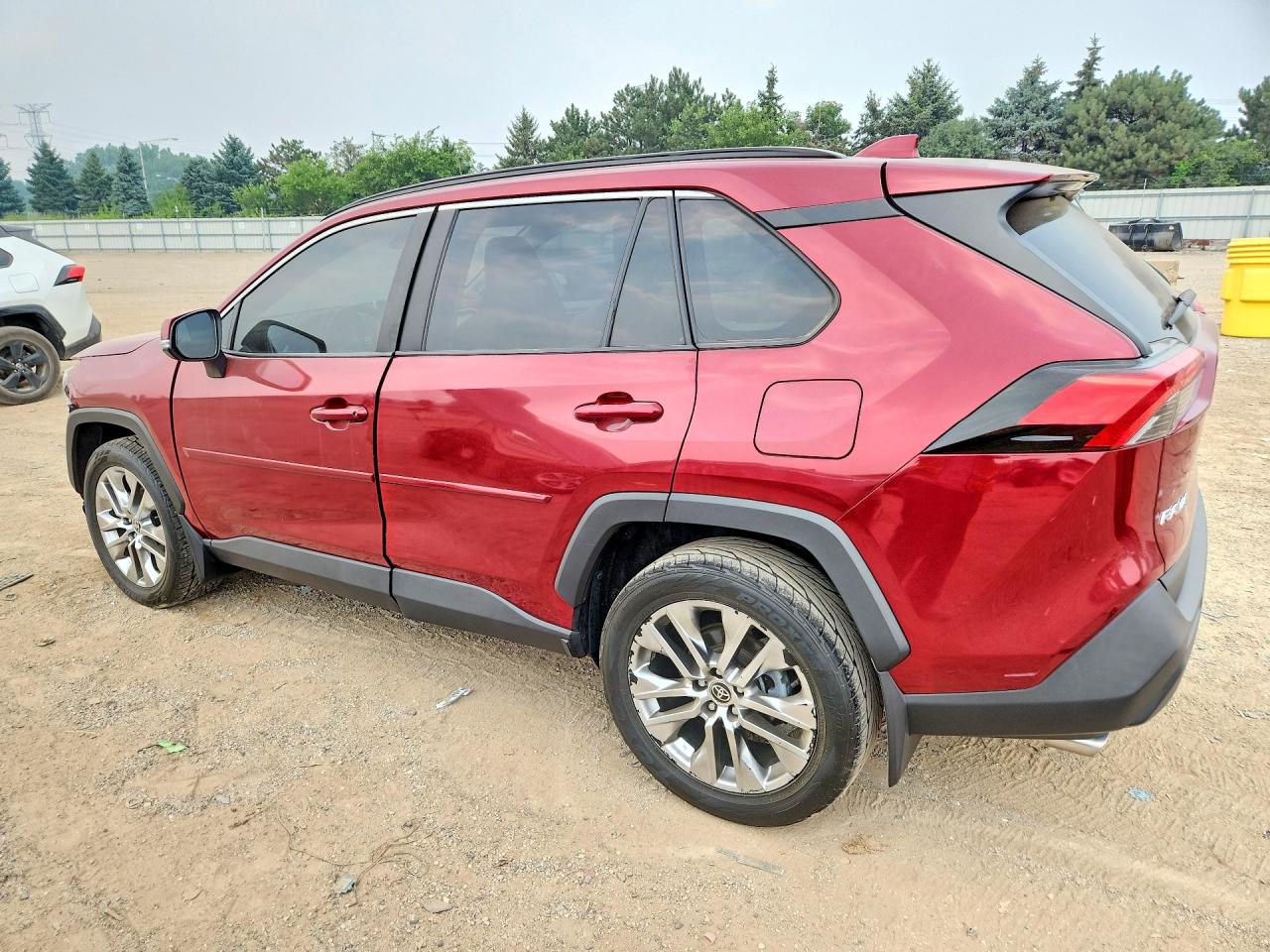 2021 TOYOTA RAV4 XLE PREMIUM — снимка 2