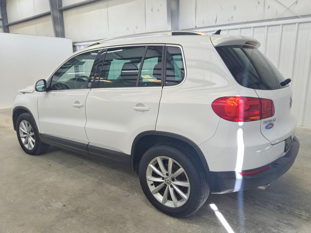 2017 VOLKSWAGEN TIGUAN — снимка 2