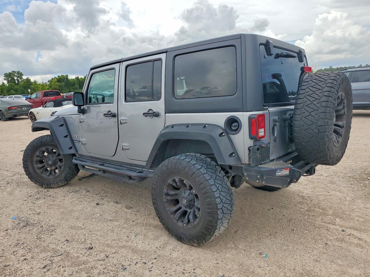 2018 JEEP WRANGLER UNLIMITED SAHARA — снимка 2