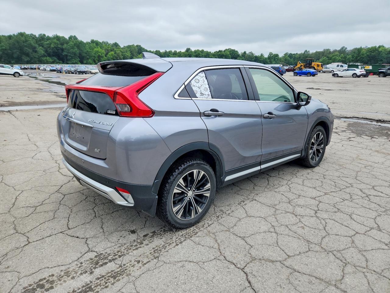 2018 MITSUBISHI ECLIPSE CROSS SE — снимка 3