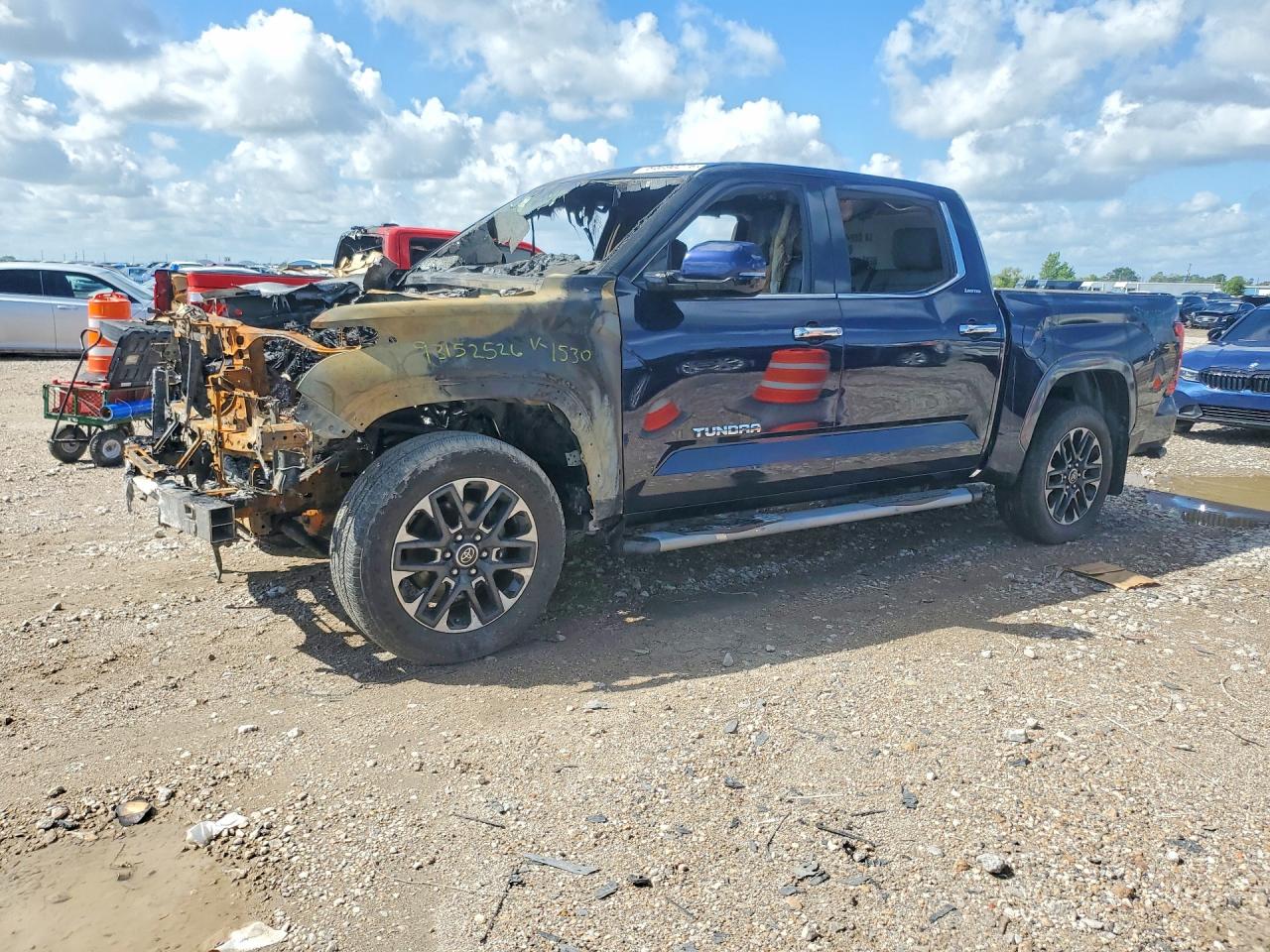2023 TOYOTA TUNDRA CREWMAX LIMITED