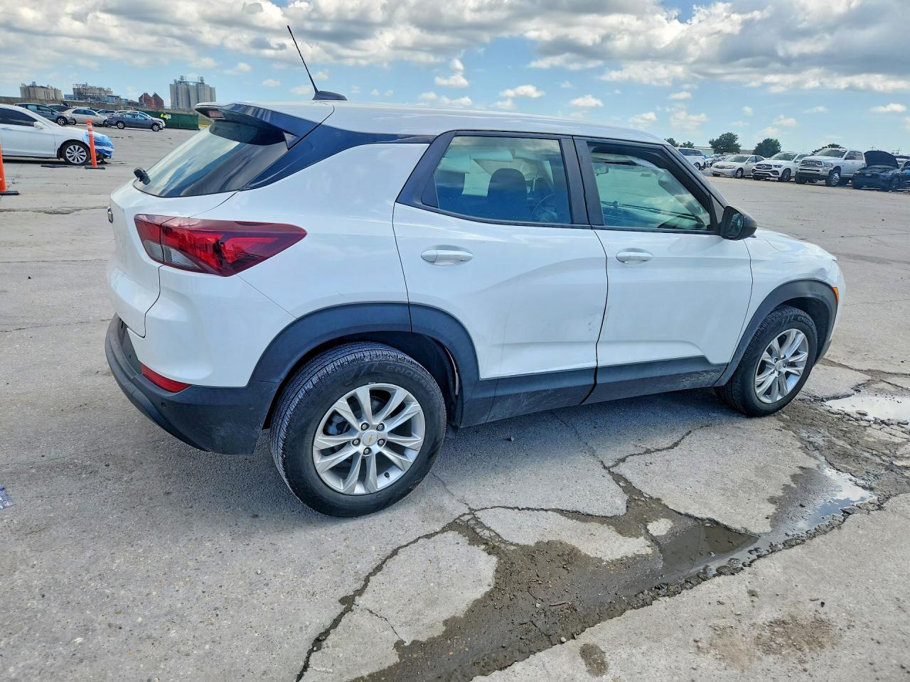 2023 CHEVROLET TRAILBLAZER LS — снимка 3