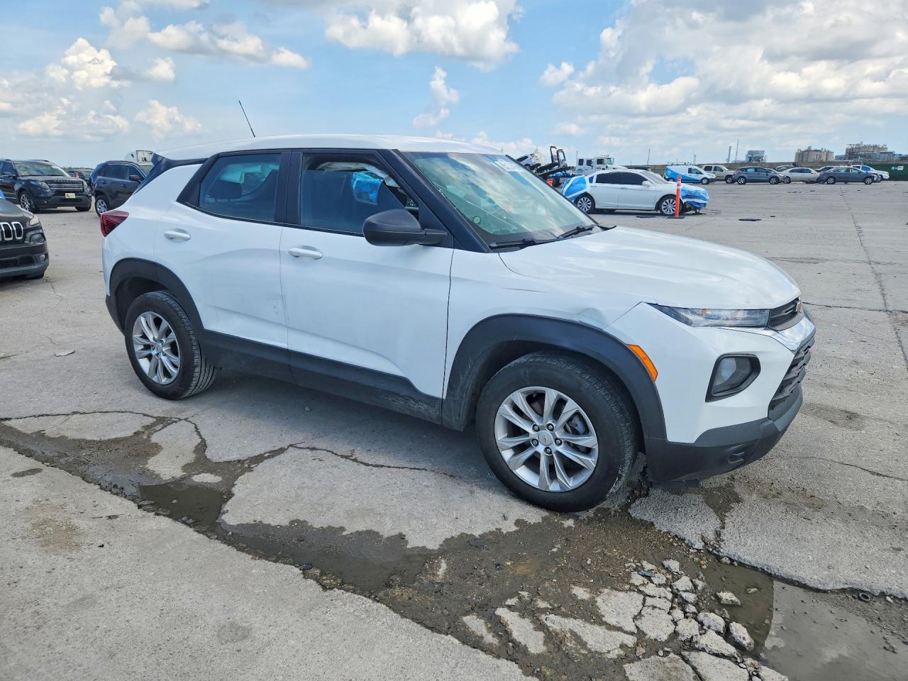 2023 CHEVROLET TRAILBLAZER LS — снимка 4