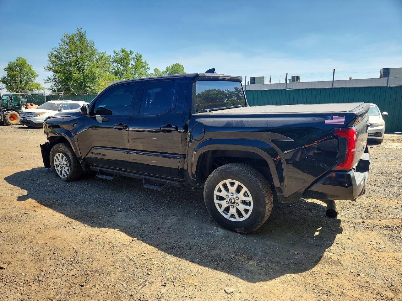 2025 TOYOTA TACOMA SR5 — снимка 2